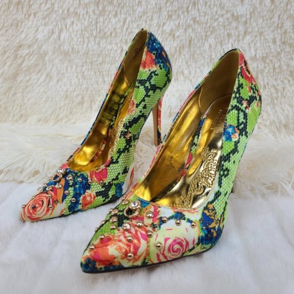 * Mona Mia Vibrant Multi Color Floral & Snake Pattern 4.5" High Heel Pumps - Picture 2 of 6